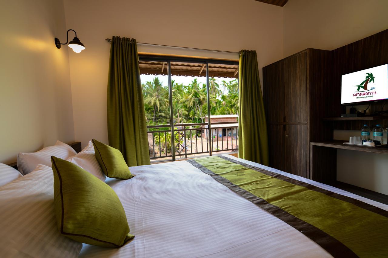 Feet Up Amaranth Resort Dāpoli Eksteriør billede